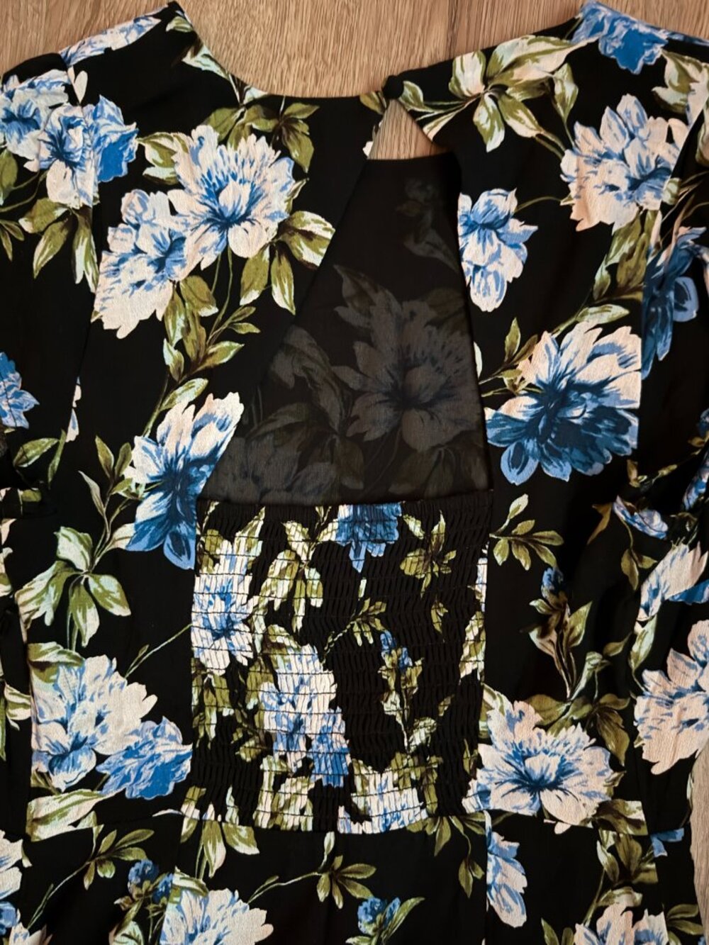 Banana Republic Floral Midi Dress Black Blue Size 6 NWT - Picture 3 of 6
